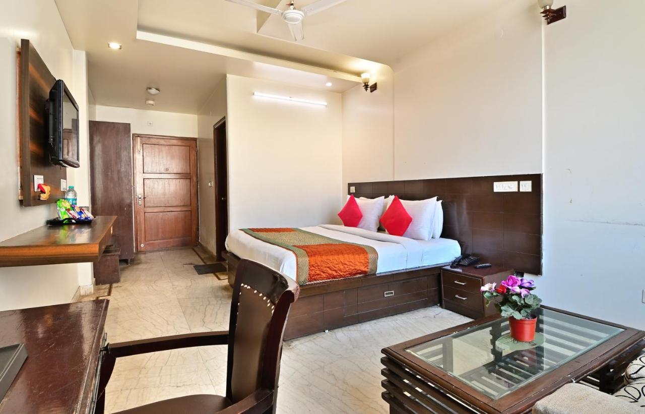 The Grace Hotel Mahipalpur Igi Airport New Delhi Exterior photo